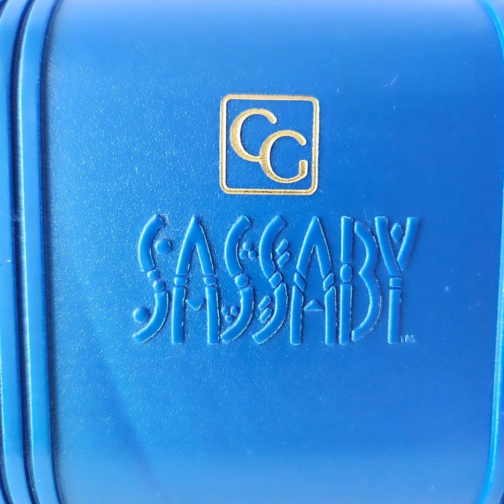 Vtg Covergirl SASSABY Model‎ 110 Little Travelor Cosmetic Mirror Case Blue 6.5in
